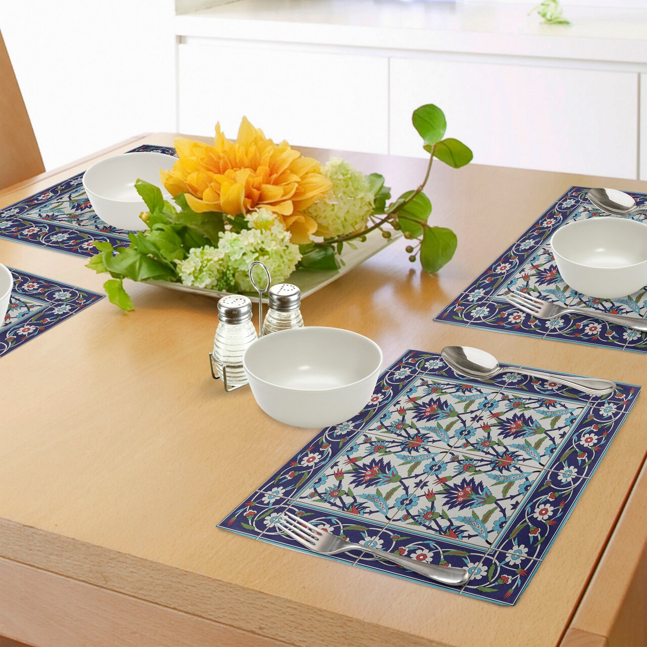 Ambesonne Turkish Pattern Place Mats Set of 4, Mosaic Tiles with Nature Inspired Ornaments Tulips and Daisies with Curls, Washable Fabric Placemats for Dining Table, Standard Size, Multicolor